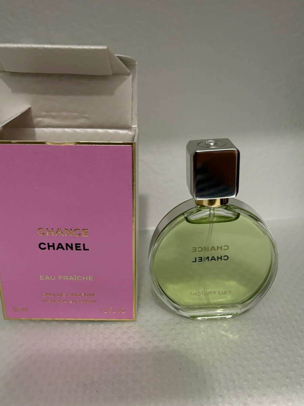 CHANEL Chance Eau Fraîche Women's Fragrance - Pink & Light Green